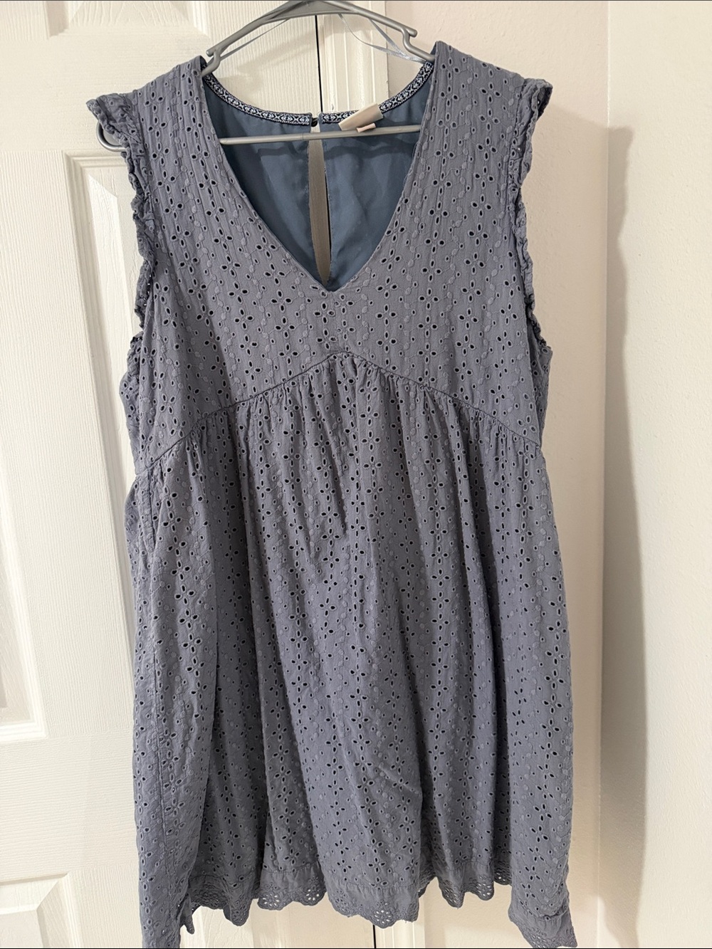 Knox Rose Blue Eyelet V-Neck Sleeveless Dress